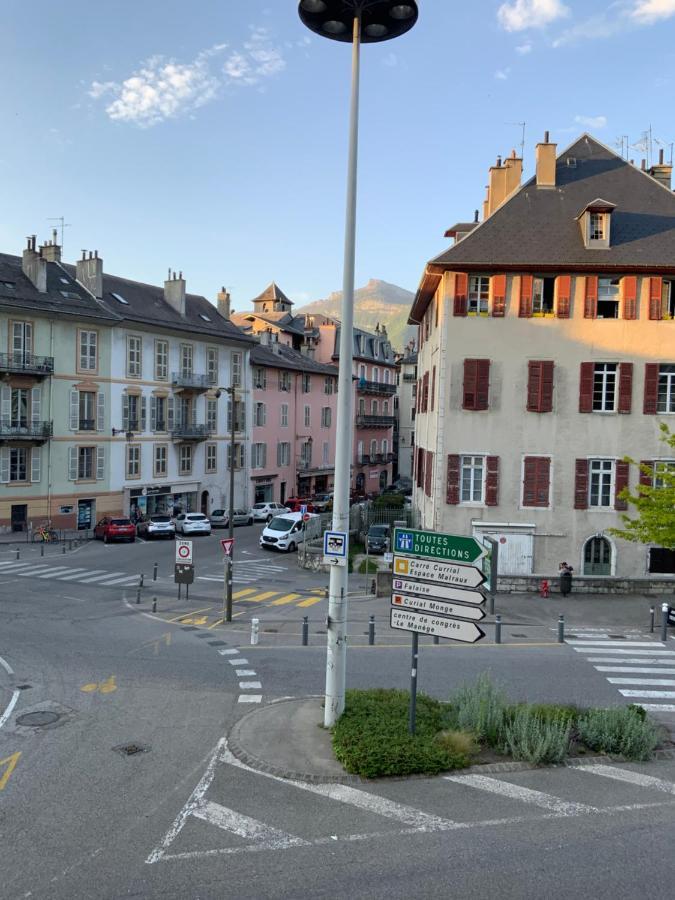 Charmes De Provence - Centre Historique Apartment Шамбери Екстериор снимка